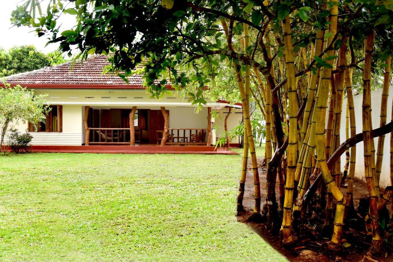 Villa Polhena Matara Bagian luar foto